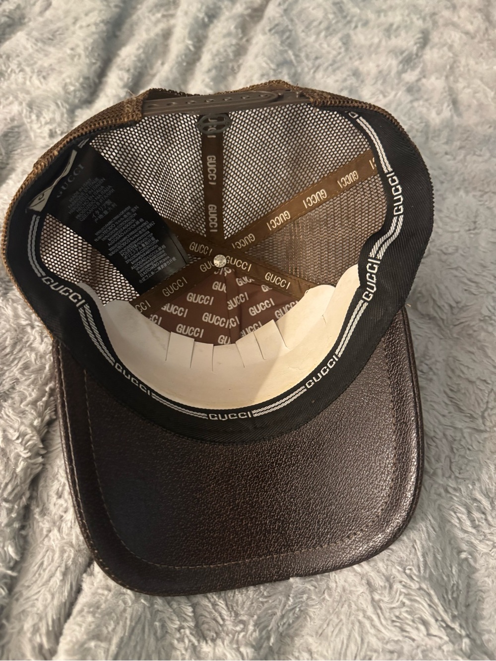 Gucci Brown Leather & Mesh Logo Trucker Hat